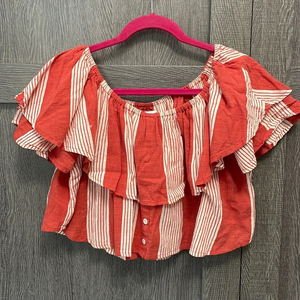 Like New Ruffle Stripe Top - Picture 1 of 8